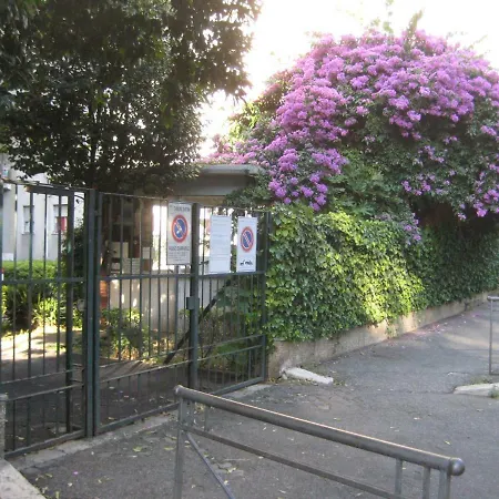 La Casa Di Valeria Pensjonat